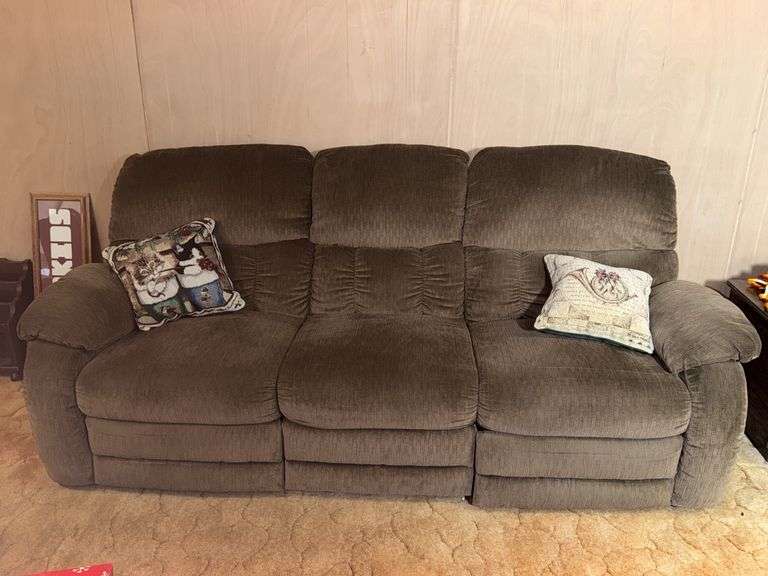 RECLINER COUCH IN USED BUT GOOD CONDITION 36”H x 90”L 34”W