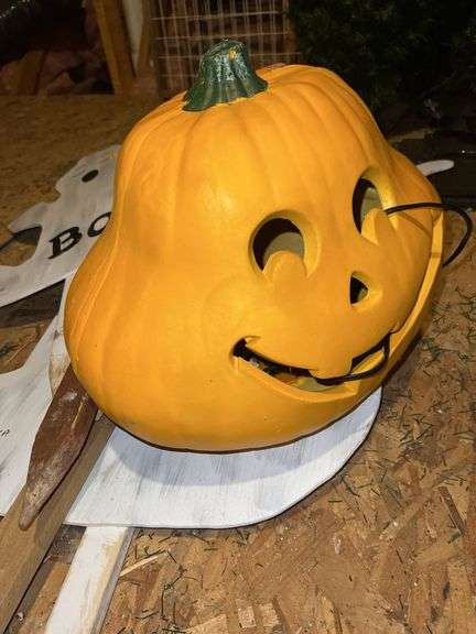 Halloween Decor