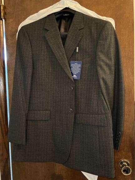 Men’s Gray Stripe Stafford Suit Jacket in Garment Bag