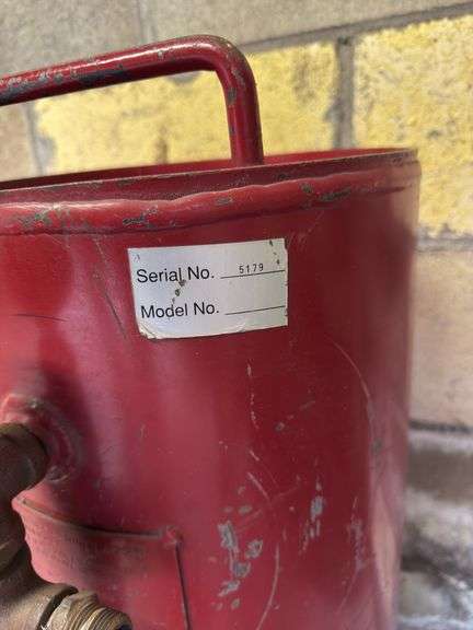 CYCLONE MFG PRESSURE SANDBLASTER