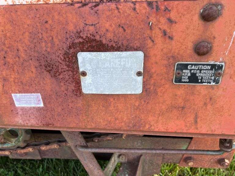 New Idea 217 PTO manure spreader