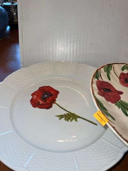 Assorted of Glass Dishes