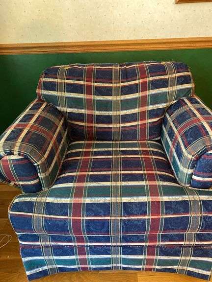 Decorative Plaid Pattern Arm Chair