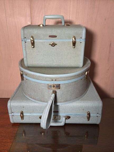 VINTAGE SAMSONITE LUGGAGE SET