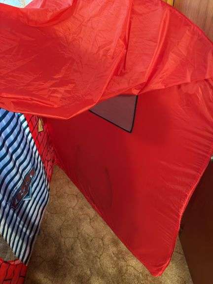 KIDS CAR WASH PLAY-HUT POP UP TENT