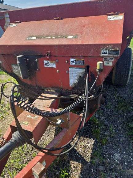 Meyer V-Force 7500 manure spreader