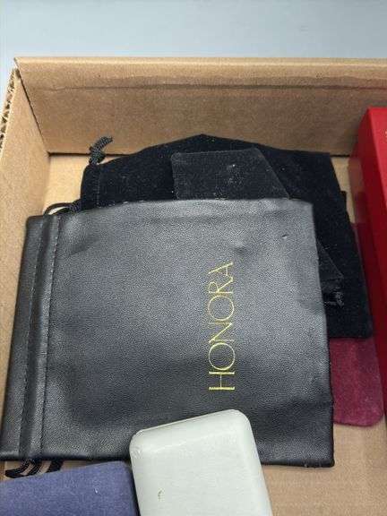 ASSORTED RING/JEWELRY BOXS AND POUCHES