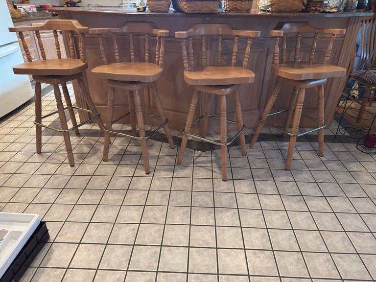 (4) Swivel Bar Chairs
