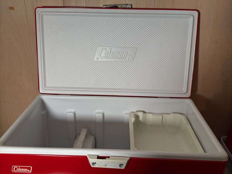 VINTAGE METAL COLEMAN COOLER