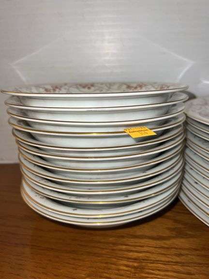 Noritake Calvert Pattern Fine China Plates and Saucers