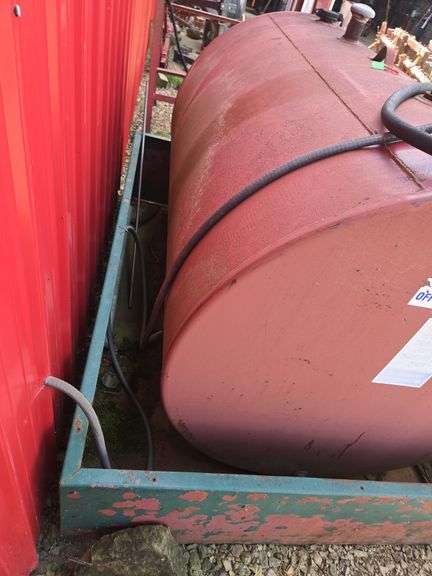 500ga diesel fuel tank with metering pump & containment dike