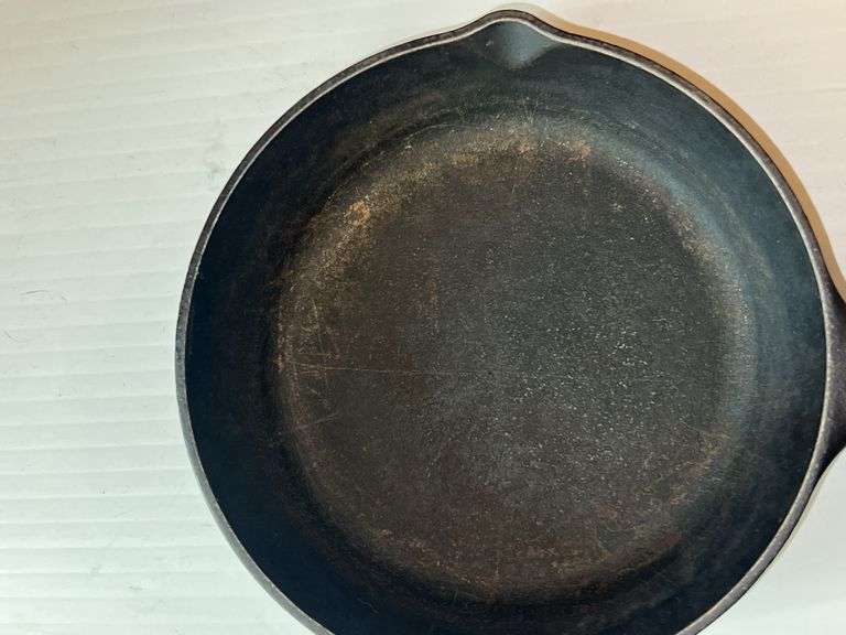 Lodge 8” Cast Iron Pan