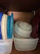 CONTENTS OF CABINET, PLASTIC FOOD STORAGE CONTAINERS