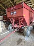 M & W 300B Little Red Wagon grain cart
