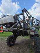 Melroe 3430 Spra-coupe sprayer