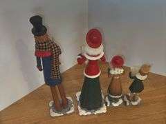 4 Christmas Caroling Figures