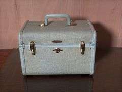 VINTAGE SAMSONITE LUGGAGE SET