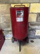 CYCLONE MFG PRESSURE SANDBLASTER