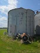 7,000-bushel grain bin with a Shivvers Agri-Drying & Storage System