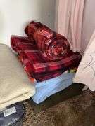 CONTENTS OF CLOSET INCLUDING CLOTHES (BOTH NEW AND BARELY WORN, BLANKETS, ALL PICTURED ITEMS