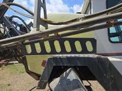 Melroe 3430 Spra-coupe sprayer