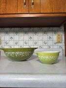 VINTAGE PYREX CRAZY DAISY CINDERELLA MIXING BOWL