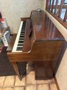 GUNDERSON CHICAGO PIANO W/PIANO BENCH