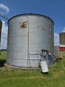 7,000-bushel grain bin with a Shivvers Agri-Drying & Storage System