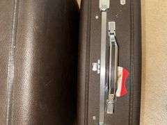 PAIR OF VINTAGE AMERICAN TOURISTER LUGGAGE