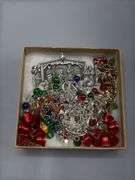 ASSORTMENT OF JEWELRY BRACELETS, NECKLACES, EARRINGS, BROOCHES