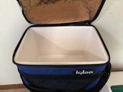 VARIETY OF LUNCH BOXES/BAGS