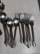 SILVERWARE SET