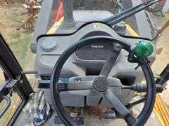 Volvo BL60 Backhoe Loader with extend-hoe