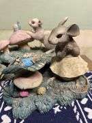 DECORATIVE LOT ANIMAL FIGURINES
