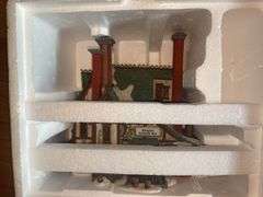 Department 56 “Abington Lockside Inn”