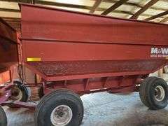 M & W Little Red Wagon grain cart