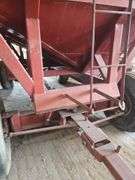 M & W 300B Little Red Wagon grain cart