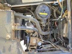Melroe 3430 Spra-coupe sprayer