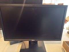 VARIETY OF COMPUTER MONITORS