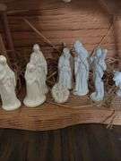 CHRISTMAS NATIVITY SCENE PORCELAIN FIGURINES AND WOODEN STABLE