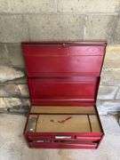 VINTAGE TOOL CHEST