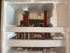 Department 56 “Abington Lockside Inn”