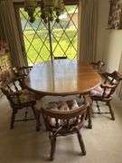 WALTER OF WABASH SOLID MAPLE DINING TABLE WITH 2 LEAVES AND 8 MATCHING CHAIRS