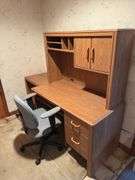WOODEN COMPUTER DESK WITH ROLLING DESK CHAIR