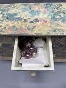 VINTAGE FLORAL JEWELRY BOX WITH CONTENTS OF JEWELRY AND WATCHES INCL. SEIKO, CITIZEN, FOSSIL, PRECIS