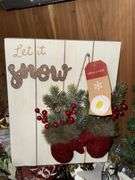ENTIRE CLOSET OF CHRISTMAS DECOR