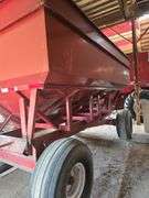 M & W 300B Little Red Wagon grain cart