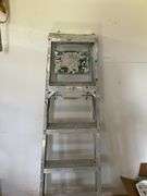 5’ Werner Aluminum Step Ladder