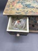 VINTAGE FLORAL JEWELRY BOX WITH CONTENTS OF JEWELRY AND WATCHES INCL. SEIKO, CITIZEN, FOSSIL, PRECIS