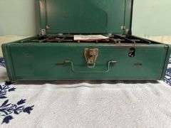 VINTAGE COLEMAN DUAL BURNER PORTABLE CAMPING STOVE